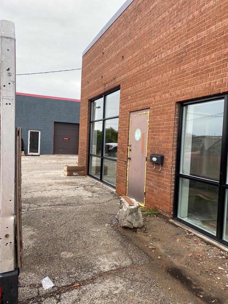 The Glass Experts - Commercial Warehouse Aluminum Windows and Doors New Installation